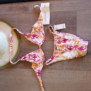 NWT Jantzen bikini.  Size Medium